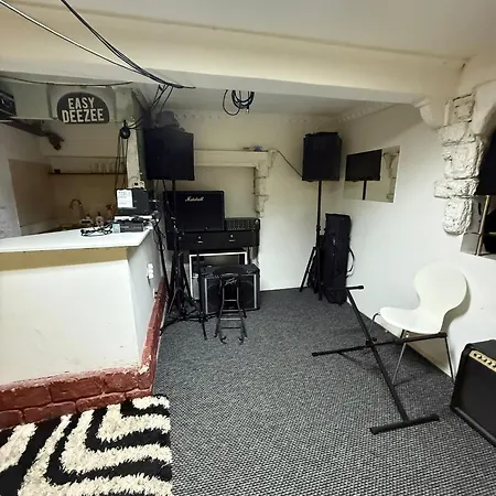 Apartament Basement 23